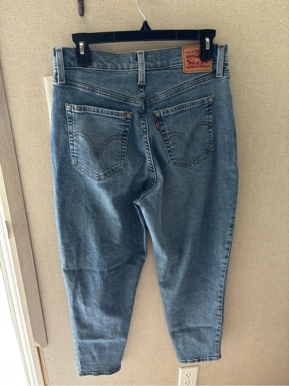Levi's High Waisted Mom Jean